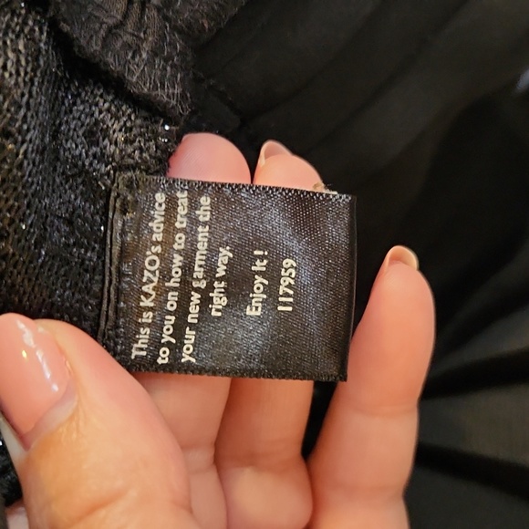 Sparkly black top - Picture 6 of 7